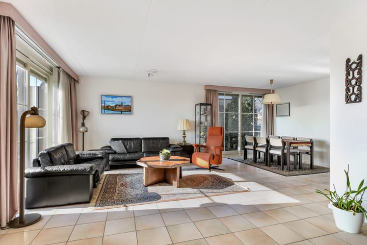 Foto 2 van Theeroosweide 19