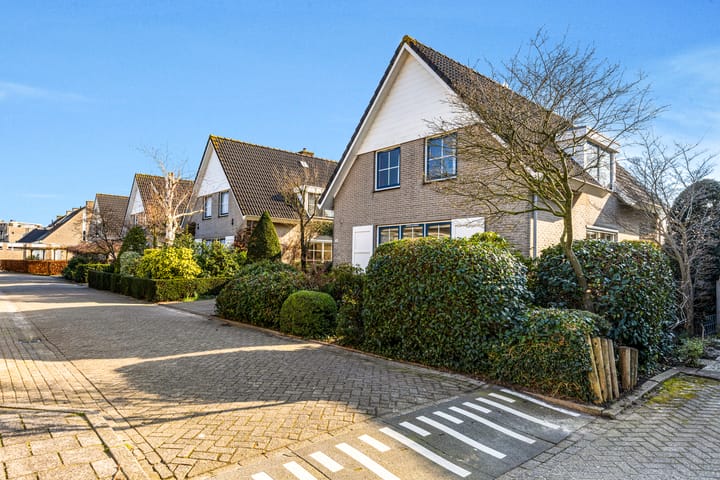 Foto 4 van Theeroosweide 19