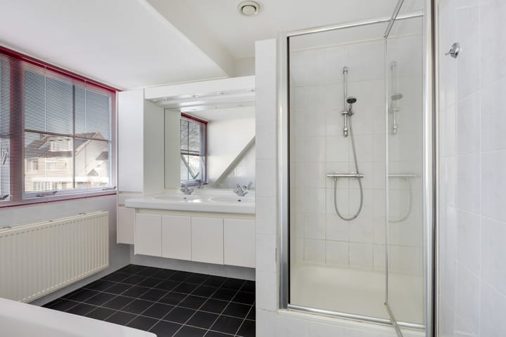 Foto 32 van Theeroosweide 19