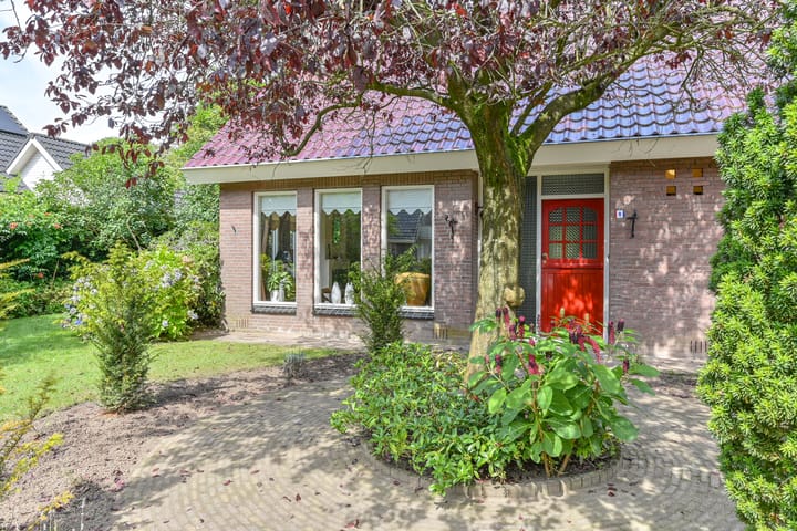 Foto 4 van Liniekampen 8