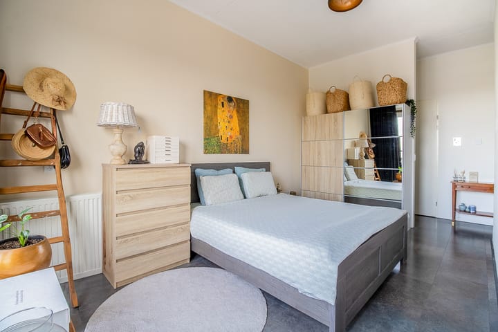 Photo 9 of Hazerswoudestraat 344