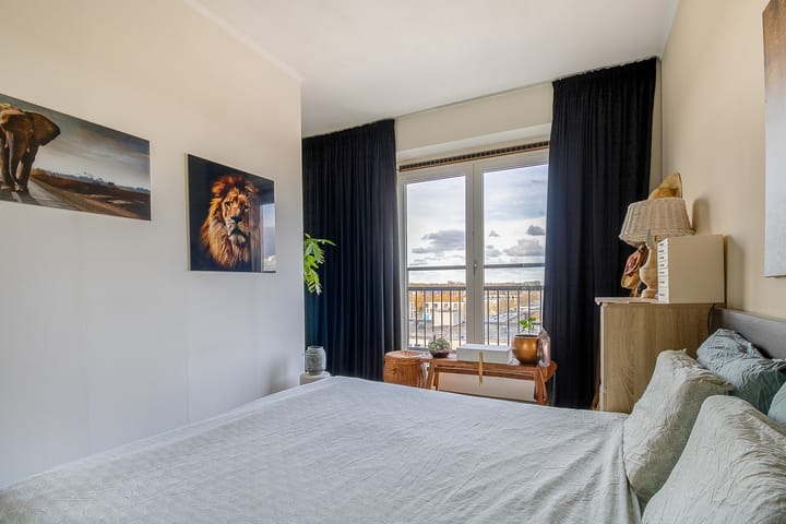 Photo 10 of Hazerswoudestraat 344