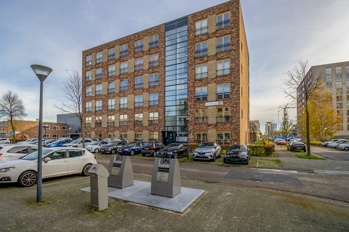 Photo 21 of Hazerswoudestraat 344