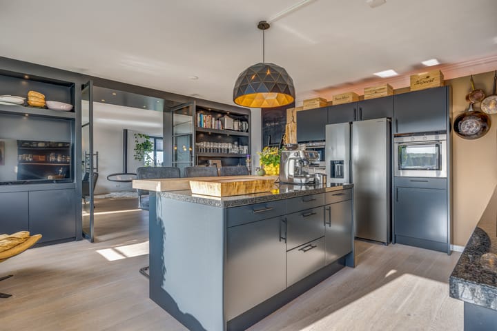 Photo 3 of Eikenlaan 81