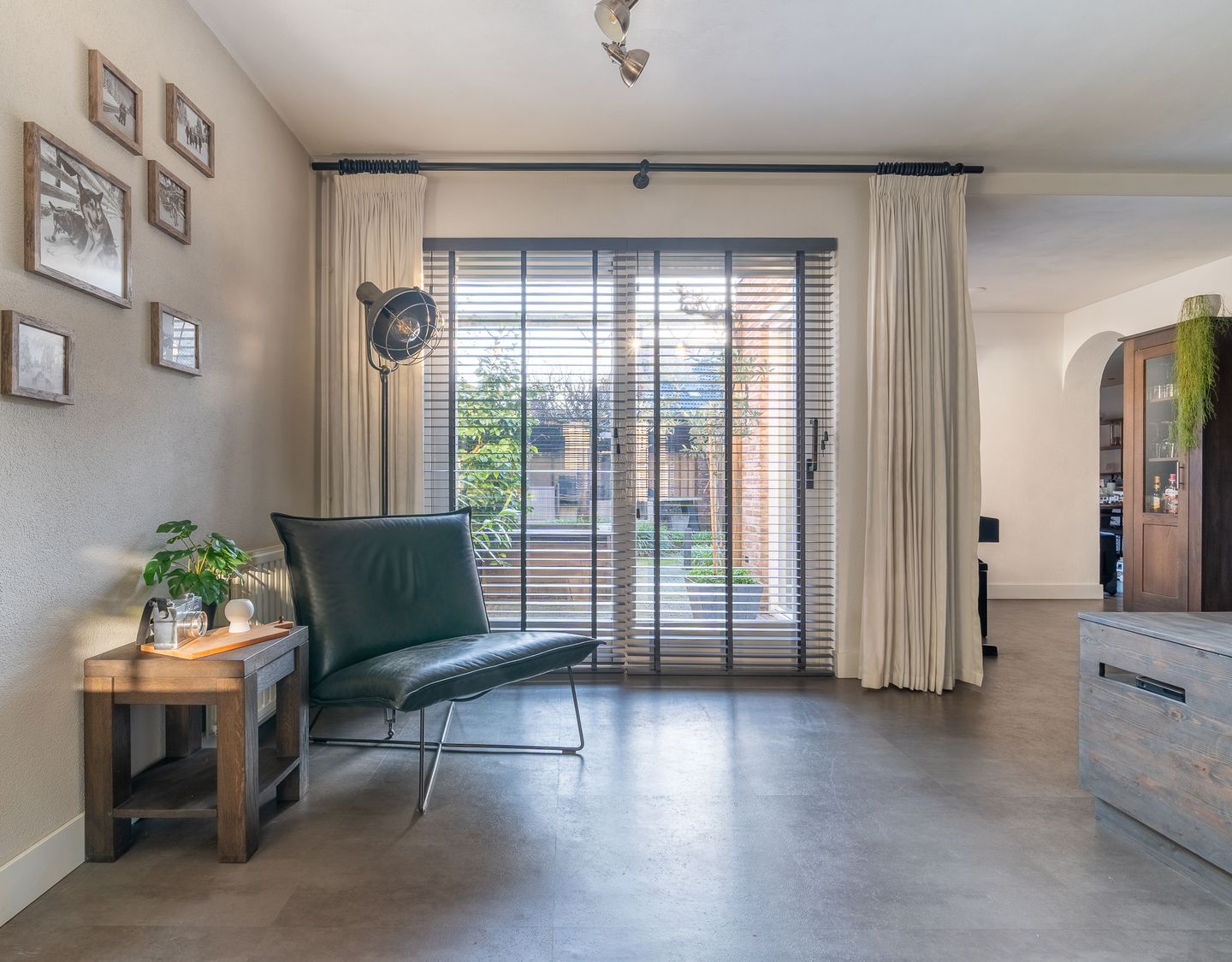 Foto 10 van Sint Janskruid 3