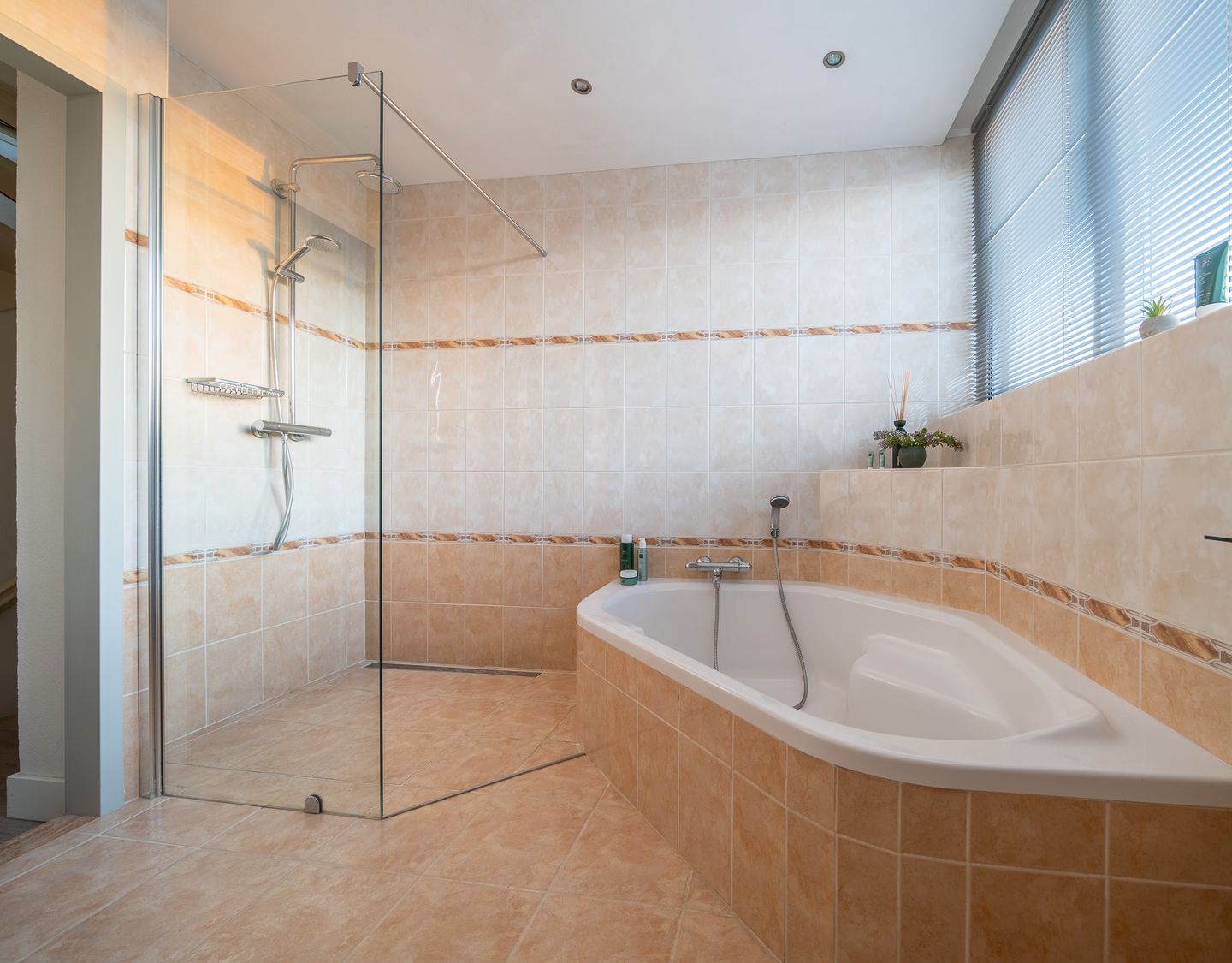 Foto 29 van Sint Janskruid 3