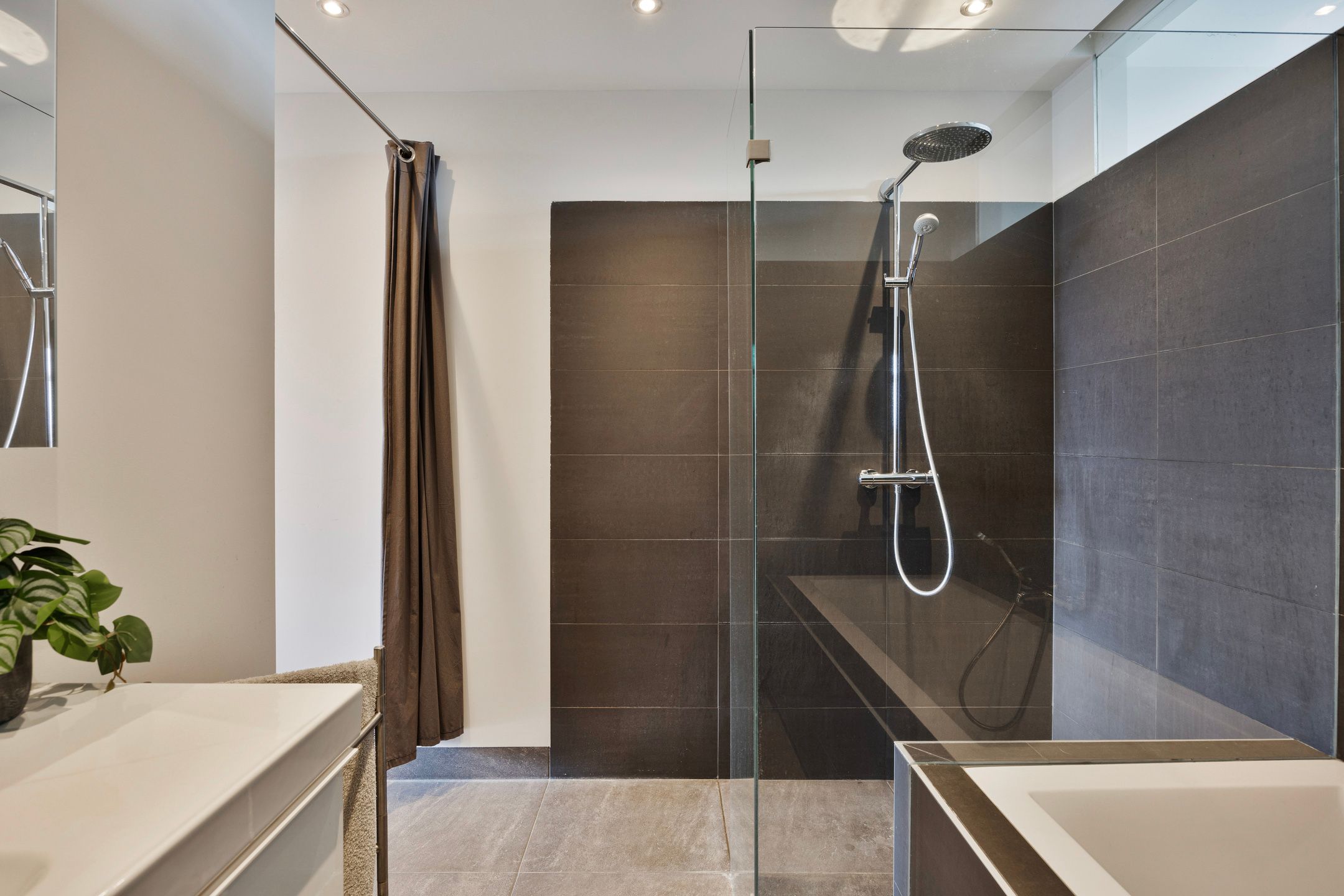 Foto 24 van Graaf Adolfstraat 36