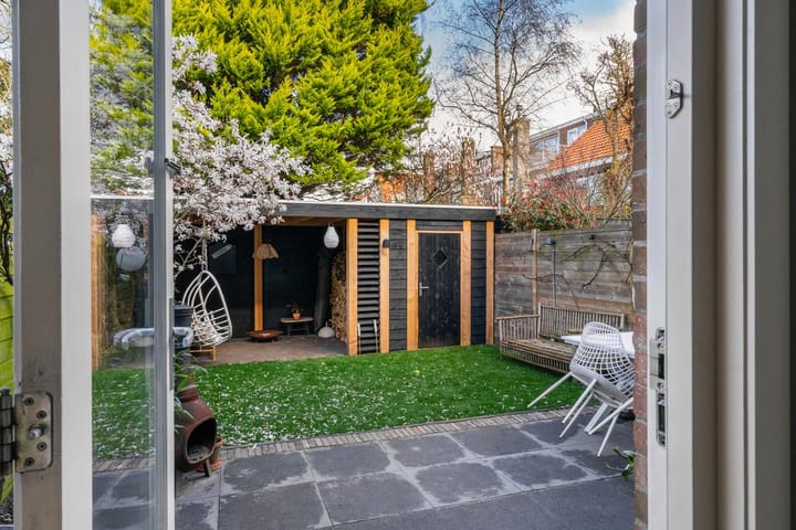 Foto 18 van Middelweg 15