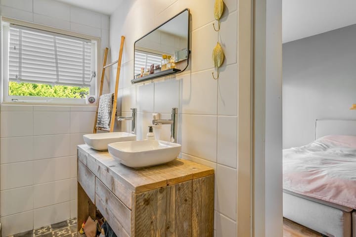 Foto 32 van Middelweg 15