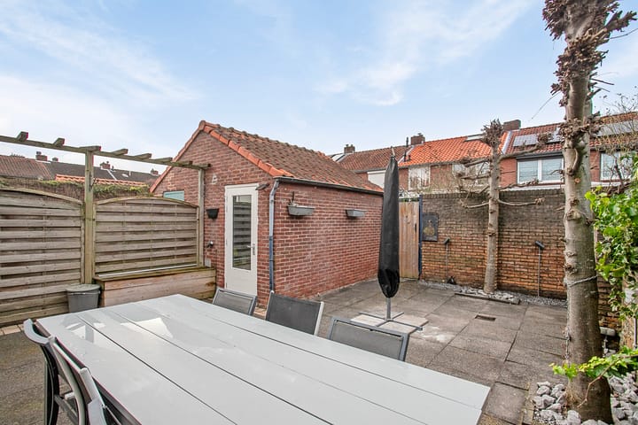 Foto 25 van Koning Childebertstraat 18