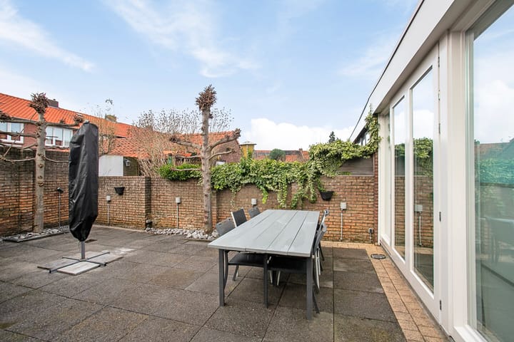 Foto 26 van Koning Childebertstraat 18