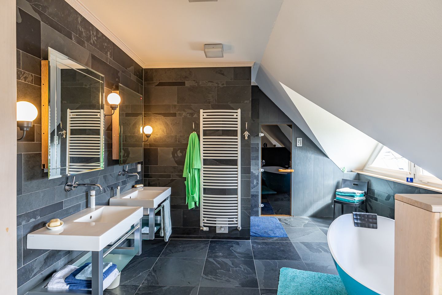 Foto 25 van Dotterbloem 2