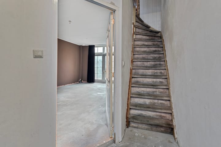 Foto 10 van van Hogendorpstraat 12