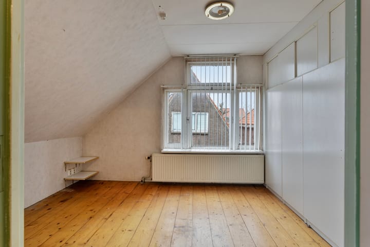 Foto 11 van van Hogendorpstraat 12