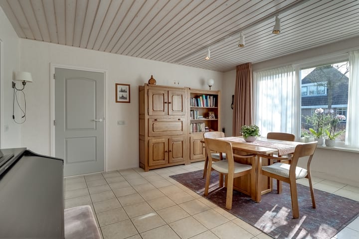 Foto 12 van Zwanebloem 1