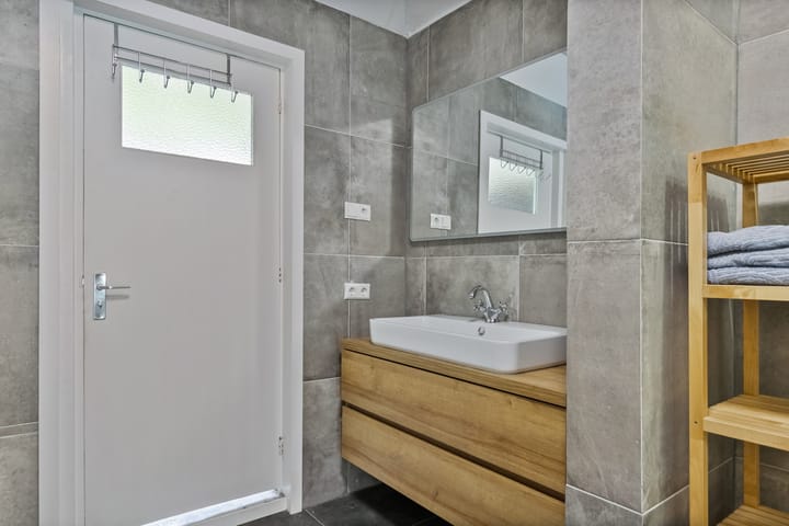 Foto 30 van Poelweg 25