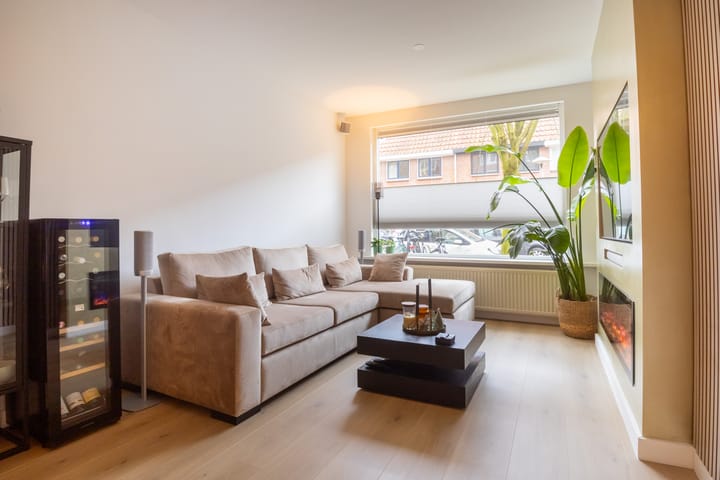 Photo 8 of Ampèrestraat 36