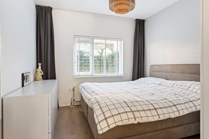 Photo 14 of Ampèrestraat 36