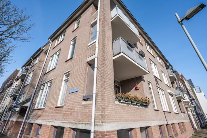 Foto 8 van Beugelsplein 4-A