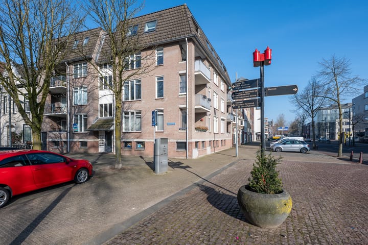 Foto 9 van Beugelsplein 4-A