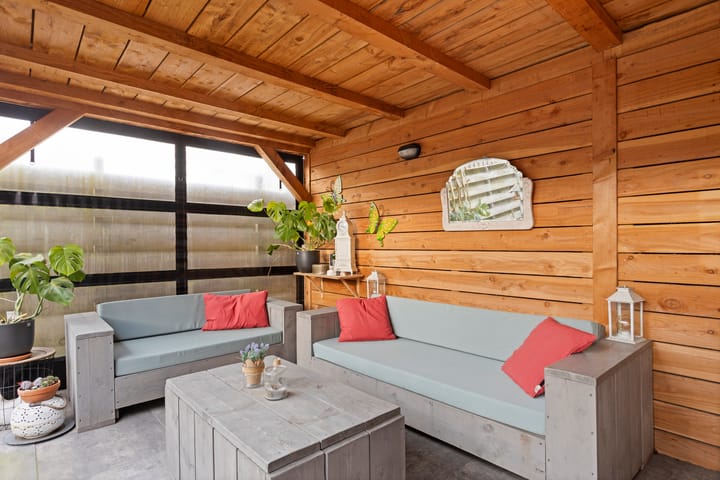 Photo 12 of Jhr. Ruys de Beerenbrouckstraat 11