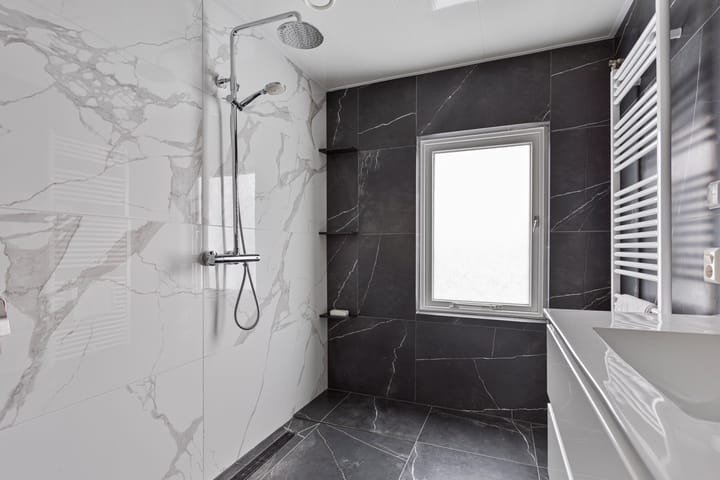 Photo 19 of Jhr. Ruys de Beerenbrouckstraat 11