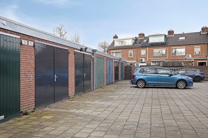 Photo 27 of Jhr. Ruys de Beerenbrouckstraat 11