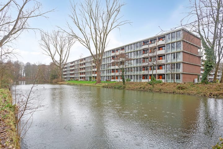 Foto 1 van Benedenlangs 43