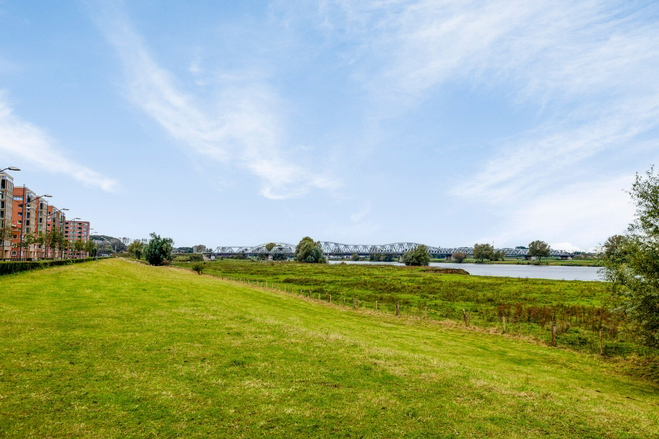 Foto 24 van Schout van Raesfeltstraat 57