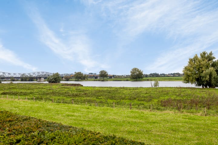 Foto 25 van Schout van Raesfeltstraat 57