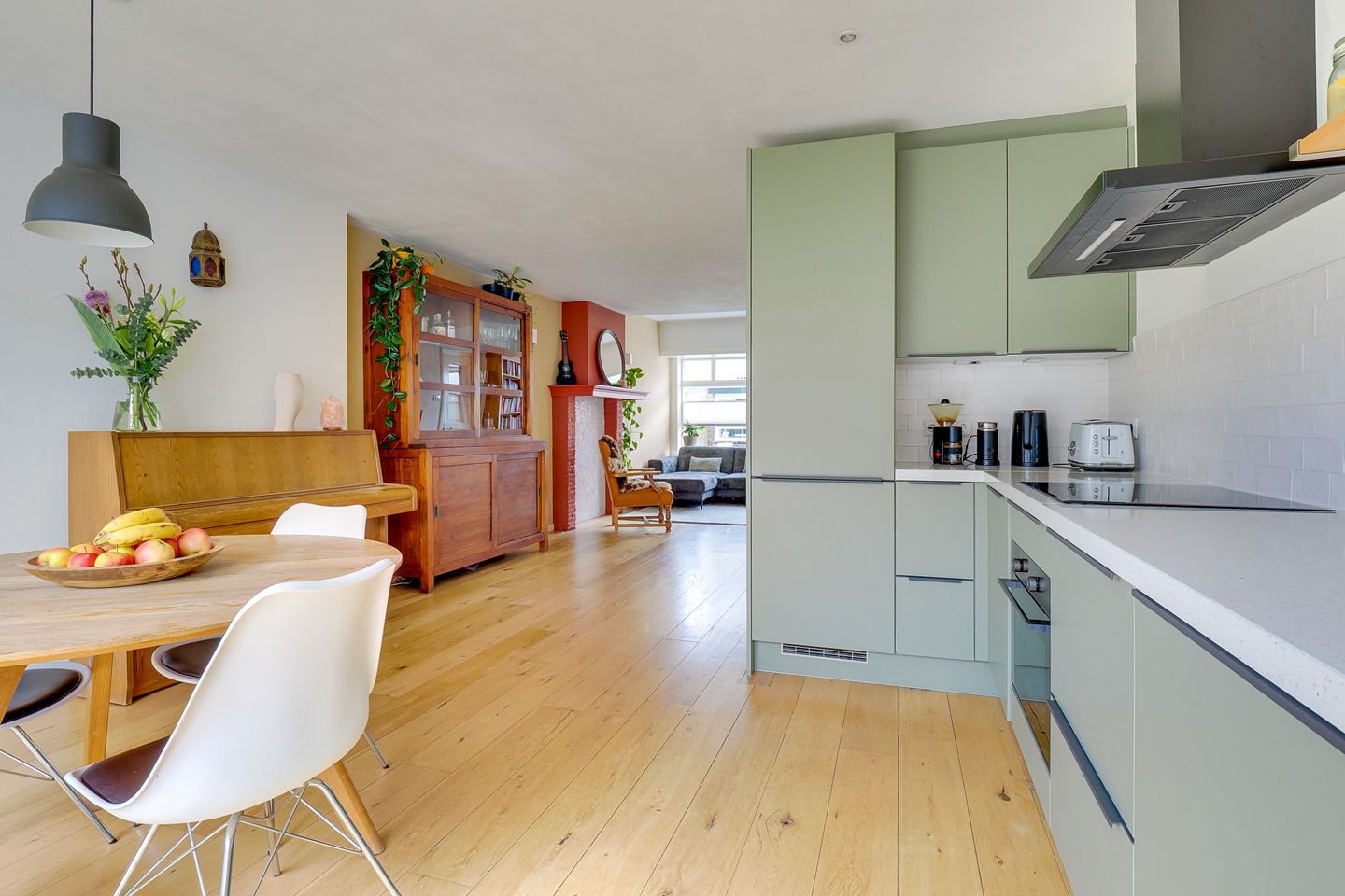 Foto 19 van F. Koolhovenstraat 11