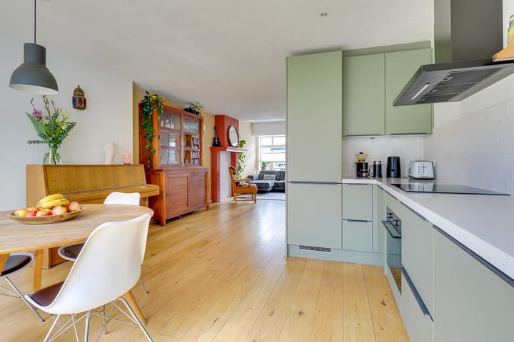 Foto 19 van F. Koolhovenstraat 11