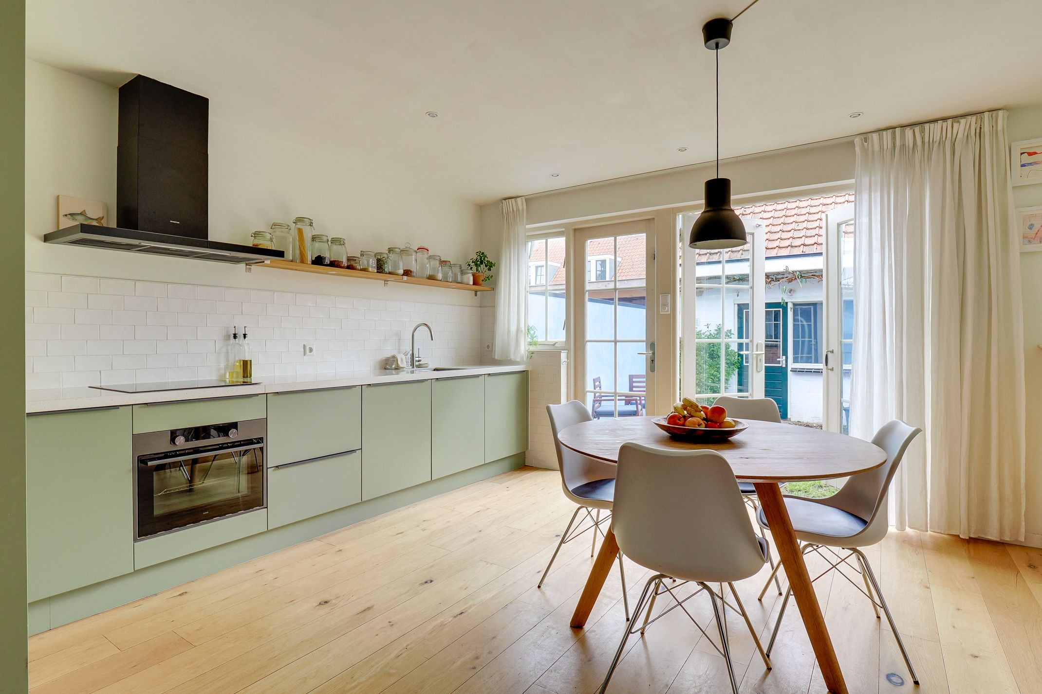 Foto 21 van F. Koolhovenstraat 11