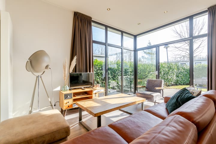 Foto 7 van Zuiderweg 2-R0101