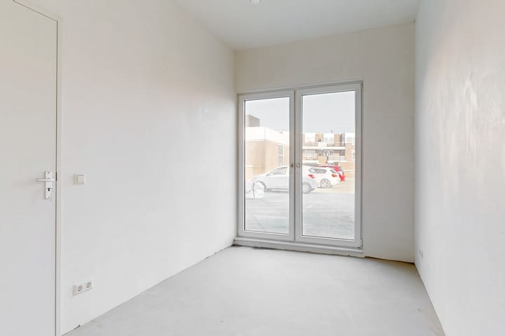 Photo 5 of Uitstraat 173