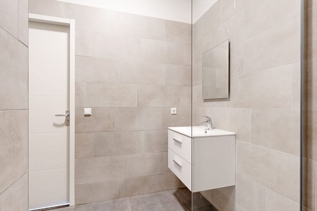 Photo 16 of Uitstraat 173