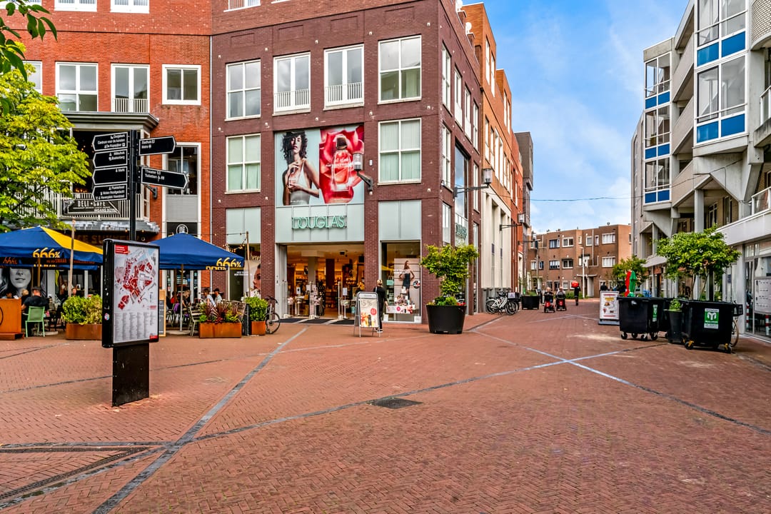 Photo 17 of Uitstraat 173