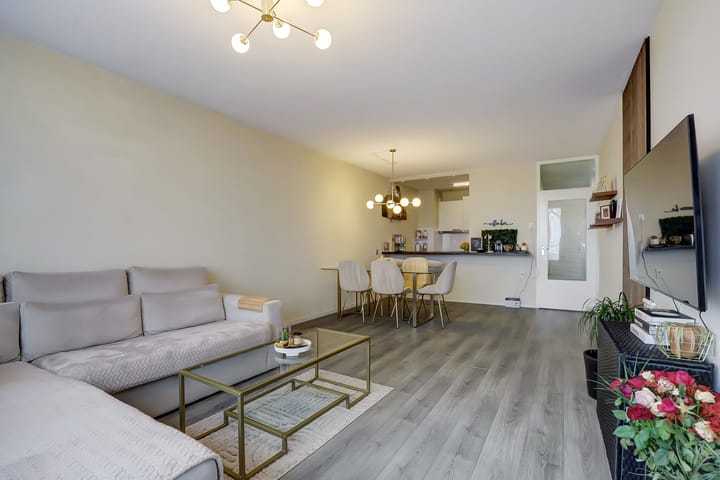 Photo 14 of Alexanderstraat 93