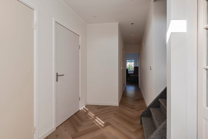 Photo 6 of Thorbeckestraat 9