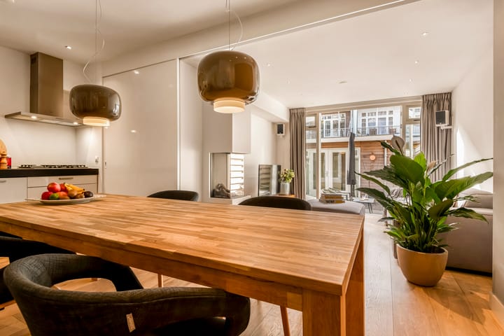 Photo 8 of Vechtstraat 134-H