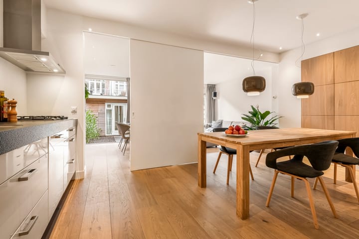 Photo 12 of Vechtstraat 134-H