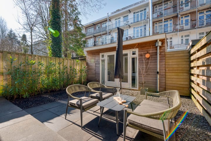 Photo 17 of Vechtstraat 134-H