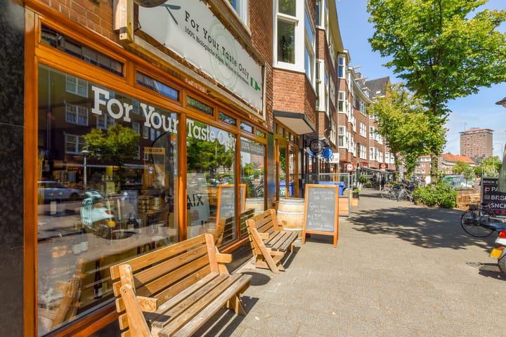 Photo 37 of Vechtstraat 134-H