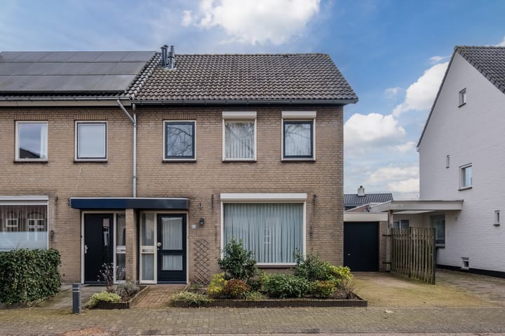 Foto 3 van Oude Postelseweg 6-A