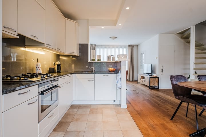 Foto 13 van Oude Postelseweg 6-A