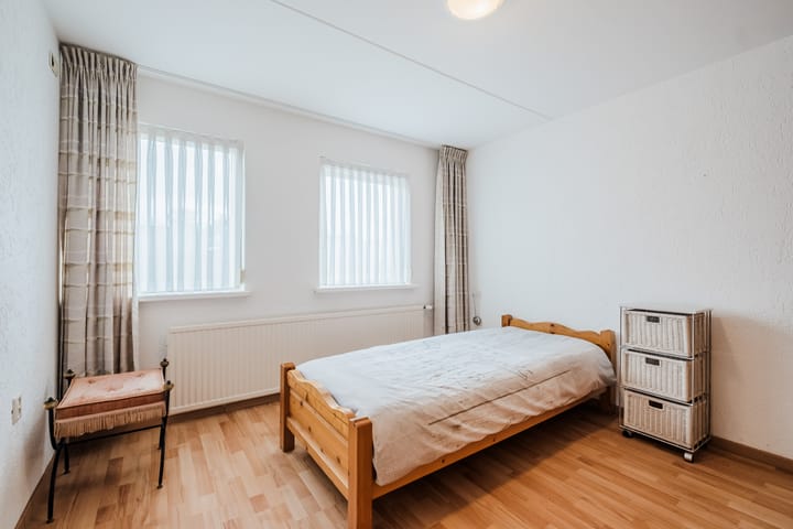 Foto 15 van Oude Postelseweg 6-A