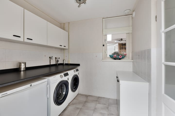 Foto 17 van Albert Schweitzerstraat 37