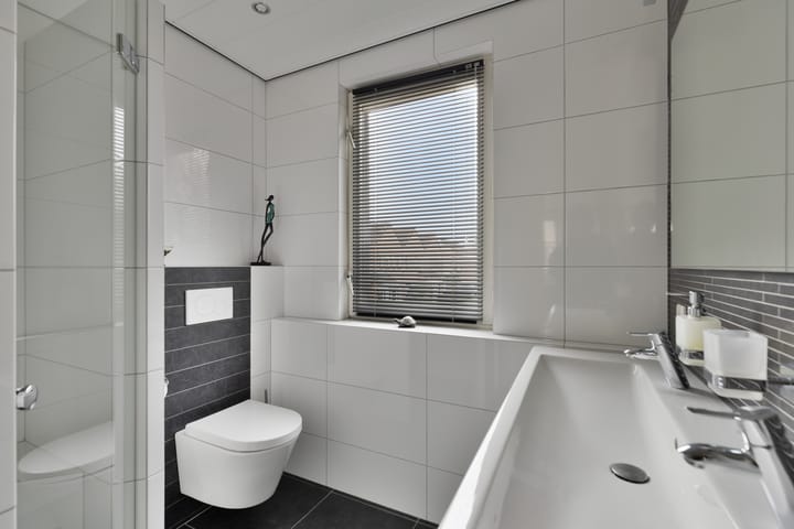 Foto 23 van Albert Schweitzerstraat 37