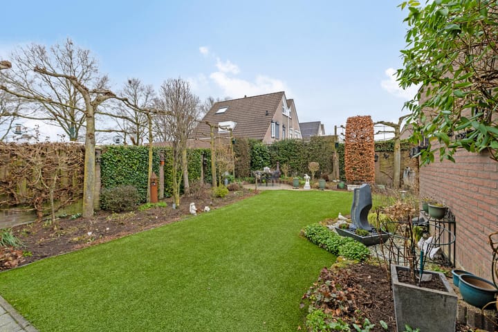 Foto 3 van Albert Schweitzerstraat 37