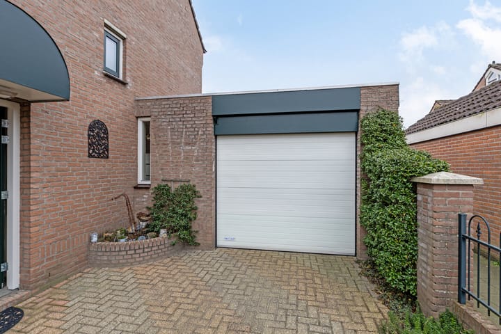 Foto 32 van Albert Schweitzerstraat 37